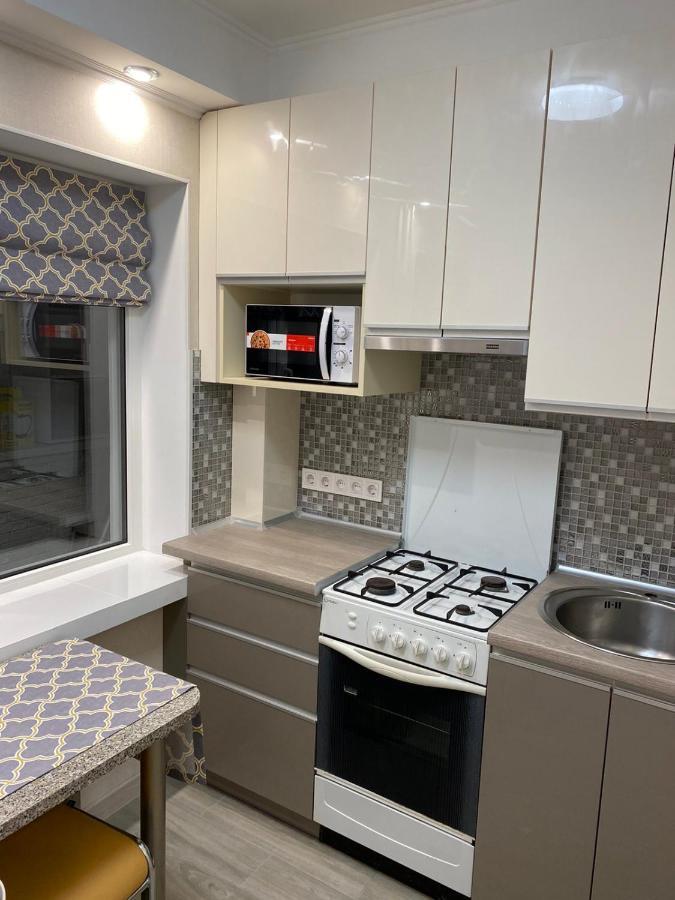 Квартира По Адресу Дружбы Народов 8А Kyiv Exterior photo